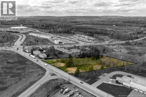 38-42-50 Caledonia, Moncton, NB E1H2S9 Photo 3