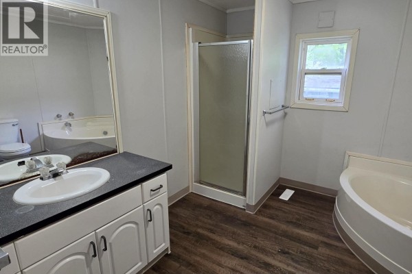 Bedroom 2 - 38 654 North Fraser Drive, Quesnel, BC V2J1Z6 Photo 5