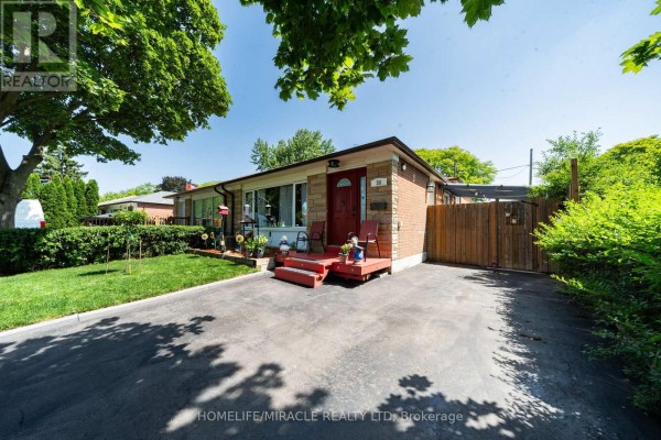 38 Ascot Avenue, Brampton, ON, photo 2
