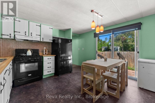 38 Boulter Lake Road, Hastings Highlands, ON K0L2K0 Photo 4