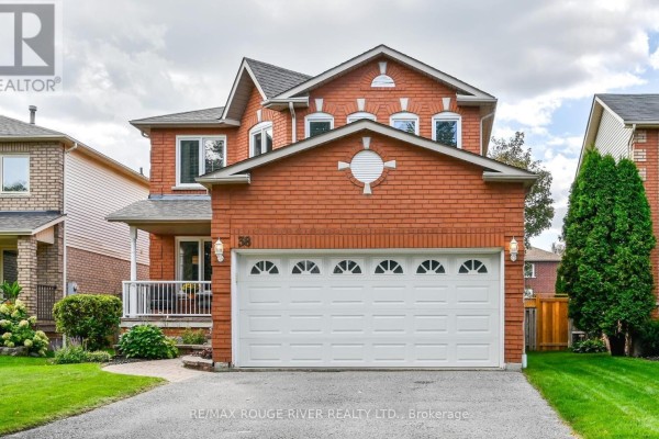 Family room - 38 Brownell Street, Whitby, ON L1R2E9 Photo 3