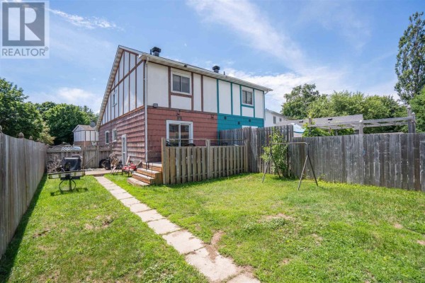 38 Cambridge Pl, Sault Ste  Marie, ON, photo 2