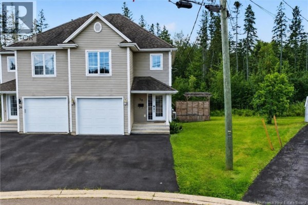 Family room - 38 Celestin Court, Dieppe, NB E1A0K2 Photo 3