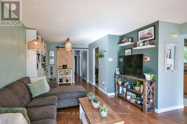 Kitchen - 38 Charlbrook Avenue, Barrie, ON L4M2Y4 Photo 4