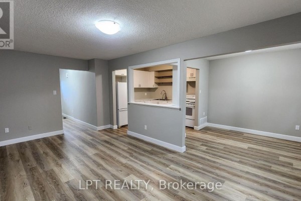 Primary Bedroom - 38 Chaucer Crescent, Barrie, ON L4N4T7 Photo 4