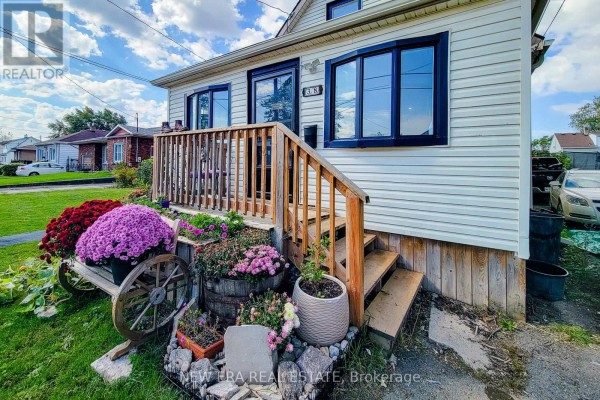 Eat in kitchen - 38 Clifford Avenue, Welland, ON L3C2G1 Photo 5