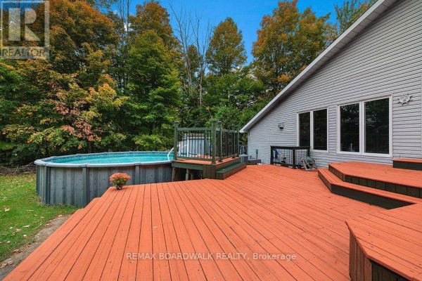 38 Cloutier Drive, Russell, ON K0A1W0 Photo 3