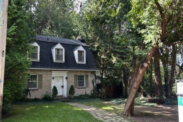 38 Donwoods Drive, Toronto, ON, photo 2