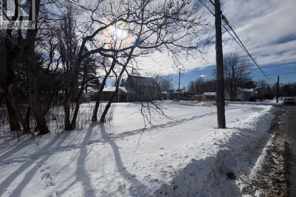 38 Douglas Avenue, Moncton, NB E1E2E6 Photo 5