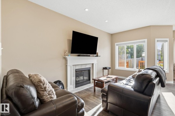 38 Durrand Bn, Fort Saskatchewan, AB T8L0N1 Photo 5