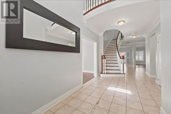 38 Eiffel Boulevard, Brampton, ON, photo 3