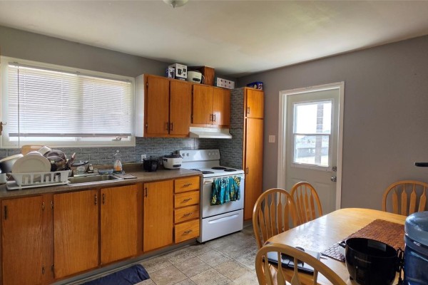 Bath (# pieces 1-6) - 38 Fairview Drive, St Lawrence, NL A0E2V0 Photo 4