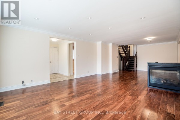 Bedroom 3 - 38 Foursome Crescent, Toronto, ON M2P1W3 Photo 3