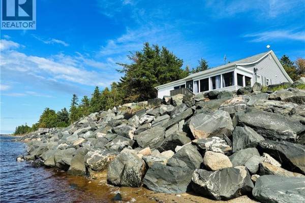 Bath (# pieces 1-6) - 38 Front Road, Bay Du Vin, NB E1N5K1 Photo 4