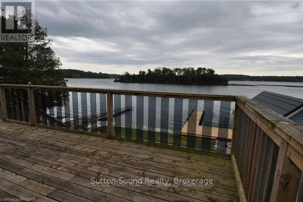 Bedroom 2 - 38 Island View Drive, South Bruce Peninsula, ON N0H1A0 Photo 5