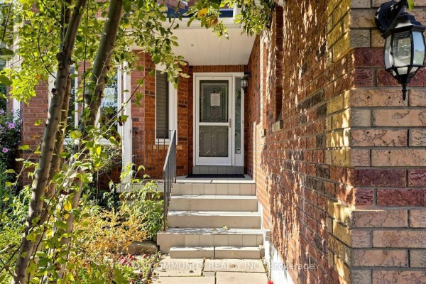 38 Iveagh Drive, Georgina, ON L4P3X3 Photo 4