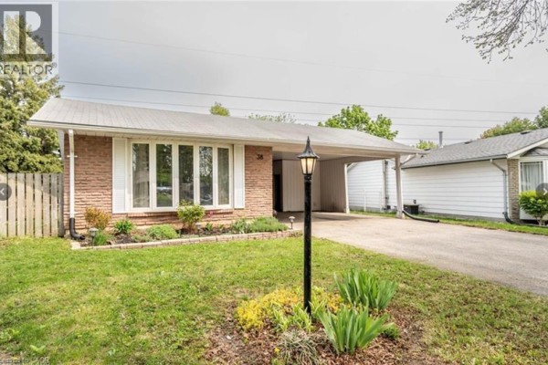 38 Jay Court Unit# Upper, Kitchener, ON, photo 2