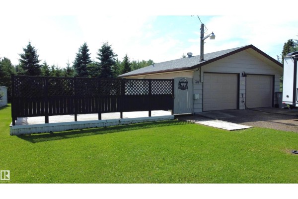38 Lakeshore Dr, Rural Wetaskiwin County, AB, photo 3