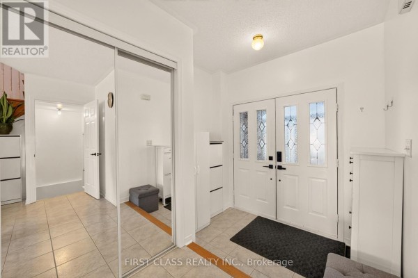 Bedroom 2 - 38 Pacific Wind Crescent, Brampton, ON L6R2B1 Photo 5