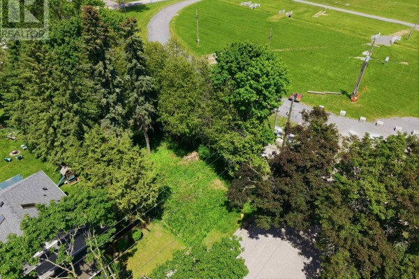 38 Park Street, Clarington, ON, photo 3