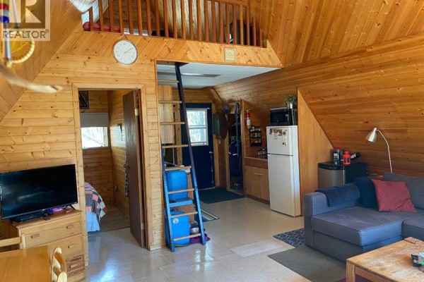 Loft - 38 Pine Drive, Marten Beach, AB T0G2A0 Photo 3