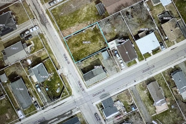 38 Valley Street, Charlottetown, PE C1A4J1 Photo 4