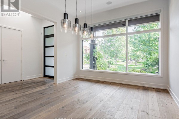 Kitchen - 38 Van Dusen Boulevard, Toronto, ON M8Z3E6 Photo 4