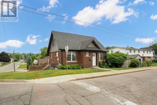 38 Washington Street, Brant, ON, photo 2