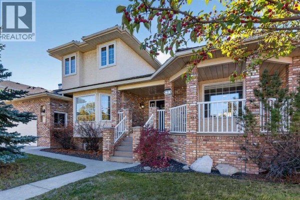 38 West Mitford Crescent, Cochrane, AB, photo 2