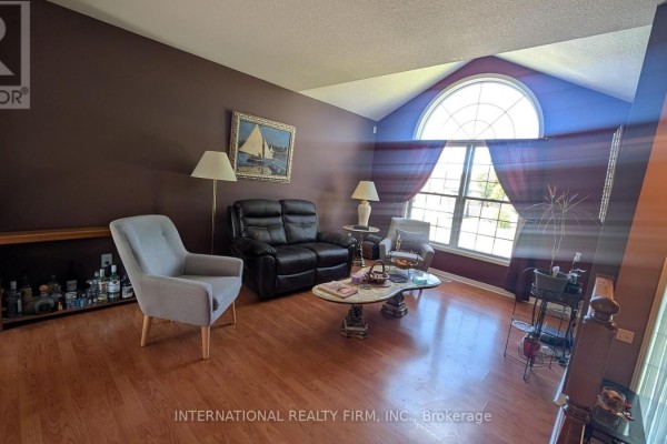 38 Windle Village Crescent, Thorold, ON L2V4Z6 Photo 3