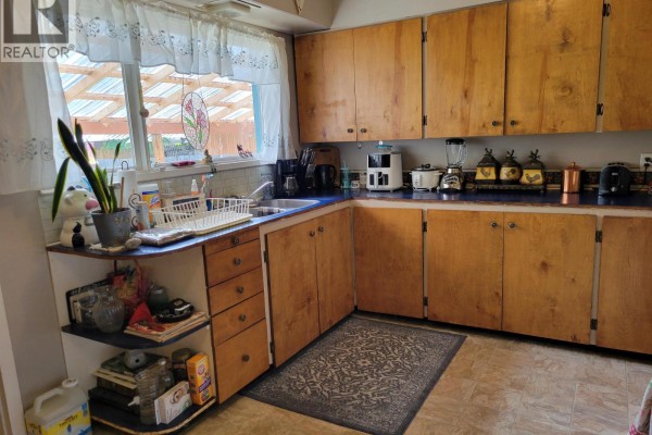 Primary Bedroom - 380 Connaught Street, Vanderhoof, BC V0J3A0 Photo 4