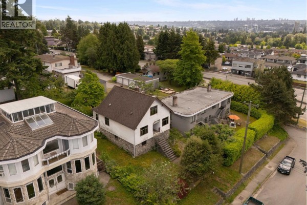 380 Delta Avenue, Burnaby, BC V5B3C5 Photo 3