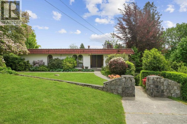 380 Metta Street, Port Moody, BC V3H2Y4 Photo 4