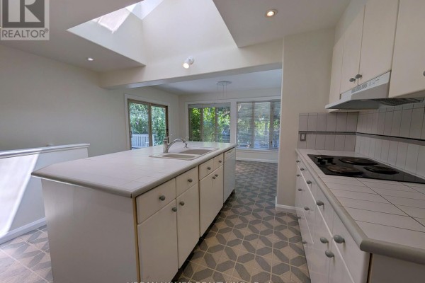 380 Mill Street, Richmond Hill, ON L4C4B9 Photo 5