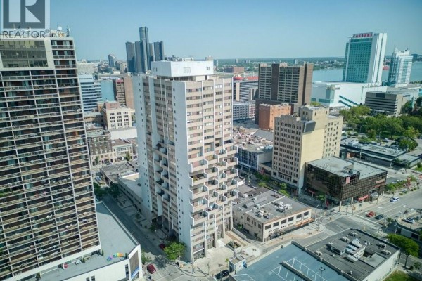 3pc Bathroom - 380 Pelissier Street Unit# 405, Windsor, ON N9A6V7 Photo 2