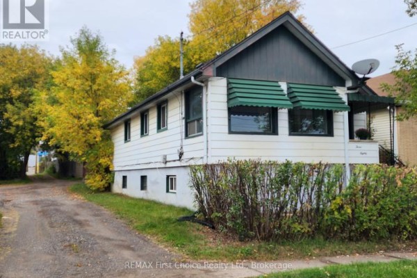 Dining room - 380 Queen Street, Thunder Bay, ON P7B2K1 Photo 2