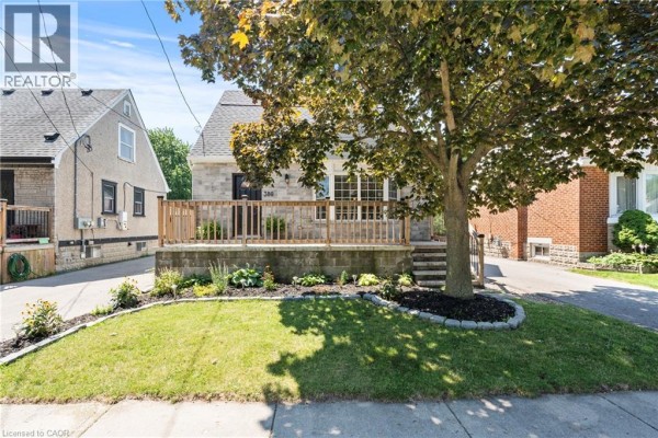 380 Thayer Avenue, Hamilton, ON, photo 3