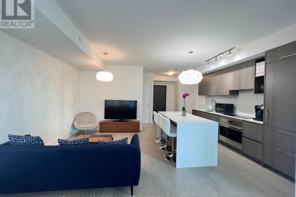 Kitchen - 3801 - 1 Yorkville Avenue, Toronto, ON M4W0B1 Photo 3