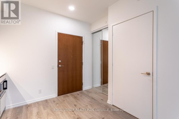 Bedroom - 3801 - 7890 Jane Street, Vaughan, ON L4K0K9 Photo 3