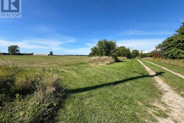 38012 Mill Road, Bluewater, ON, photo 3