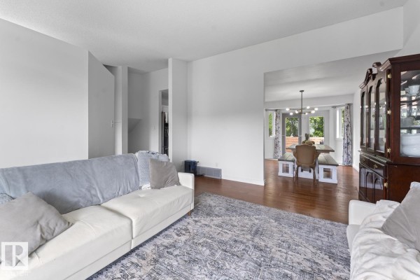 Family room - 3802 51 Av, Cold Lake, AB T9M2B2 Photo 4