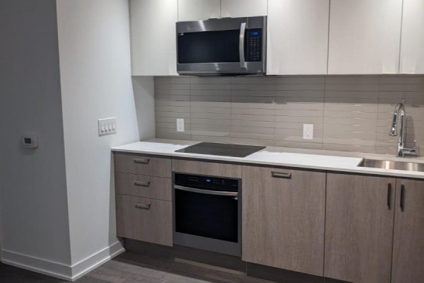 Kitchen - 3803 - 1928 Lakeshore Boulevard W, Toronto, ON M6S0B1 Photo 3