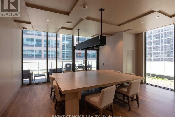 3803 - 20 Lombard Street S, Toronto, ON M5C0A7 Photo 4