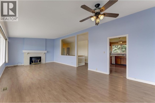 Recreation room - 3803 Brown Road, West Kelowna, BC V4T2J3 Photo 5