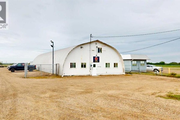 3804 47 Avenue, Stettler, AB, photo 3