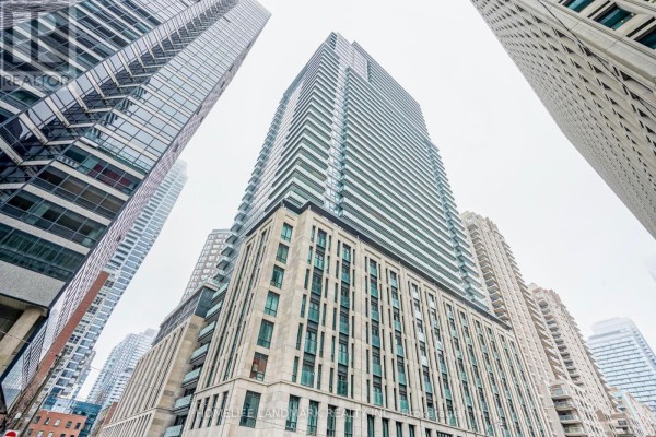 3806 - 955 Bay Street, Toronto