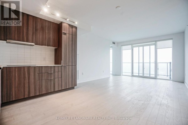 Kitchen - 3806 - 955 Bay Street, Toronto, ON M5S2A2 Photo 3