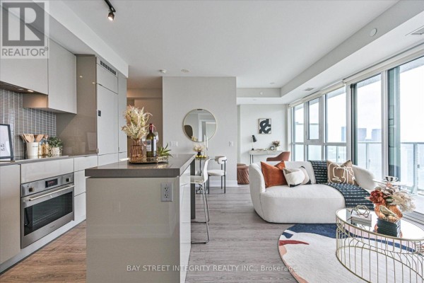 3807 - 7 Grenville Street, Toronto, ON, photo 3
