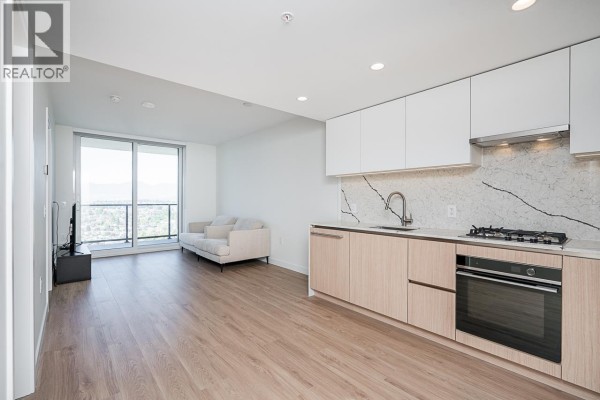 3807 2135 Springer Avenue, Burnaby, BC V5B0C1 Photo 4