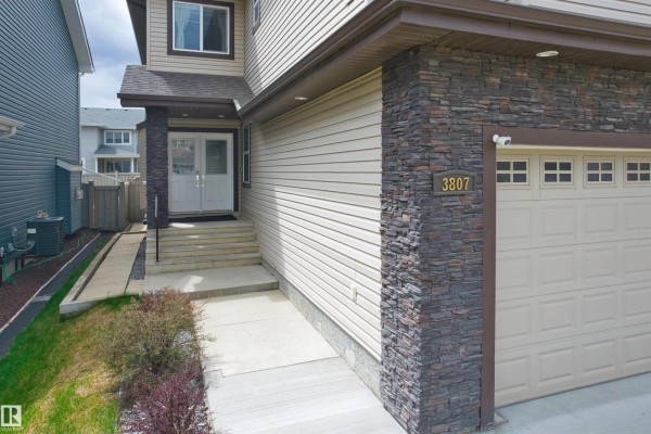 Den - 3807 Claxton Cl Sw, Edmonton, AB T6W1Y5 Photo 4